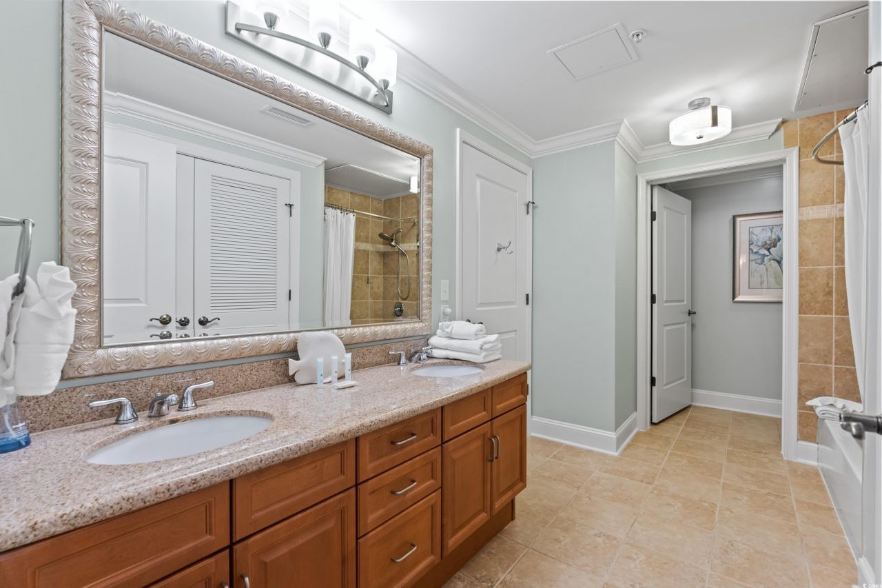 8121 Amalfi Pl. Photo 21