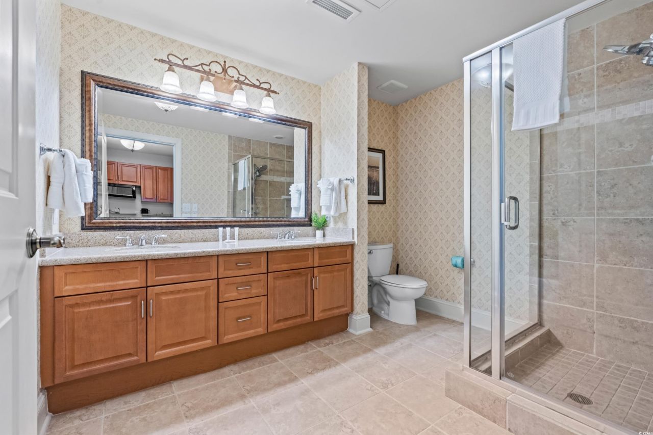 8121 Amalfi Pl. Photo 28