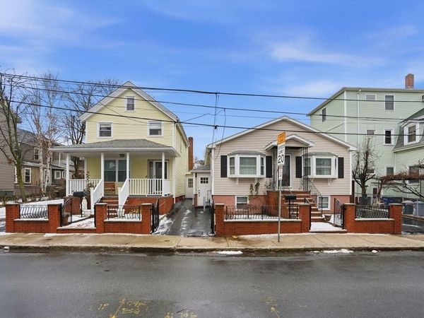 71-73 Oak St, Somerville, MA 02143