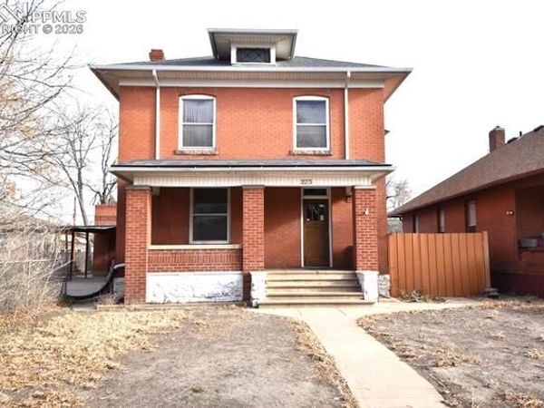 225 W Evans Avenue, Pueblo, CO 81004