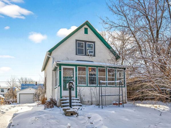 274 Wyoming Street E, Saint Paul, MN 55107