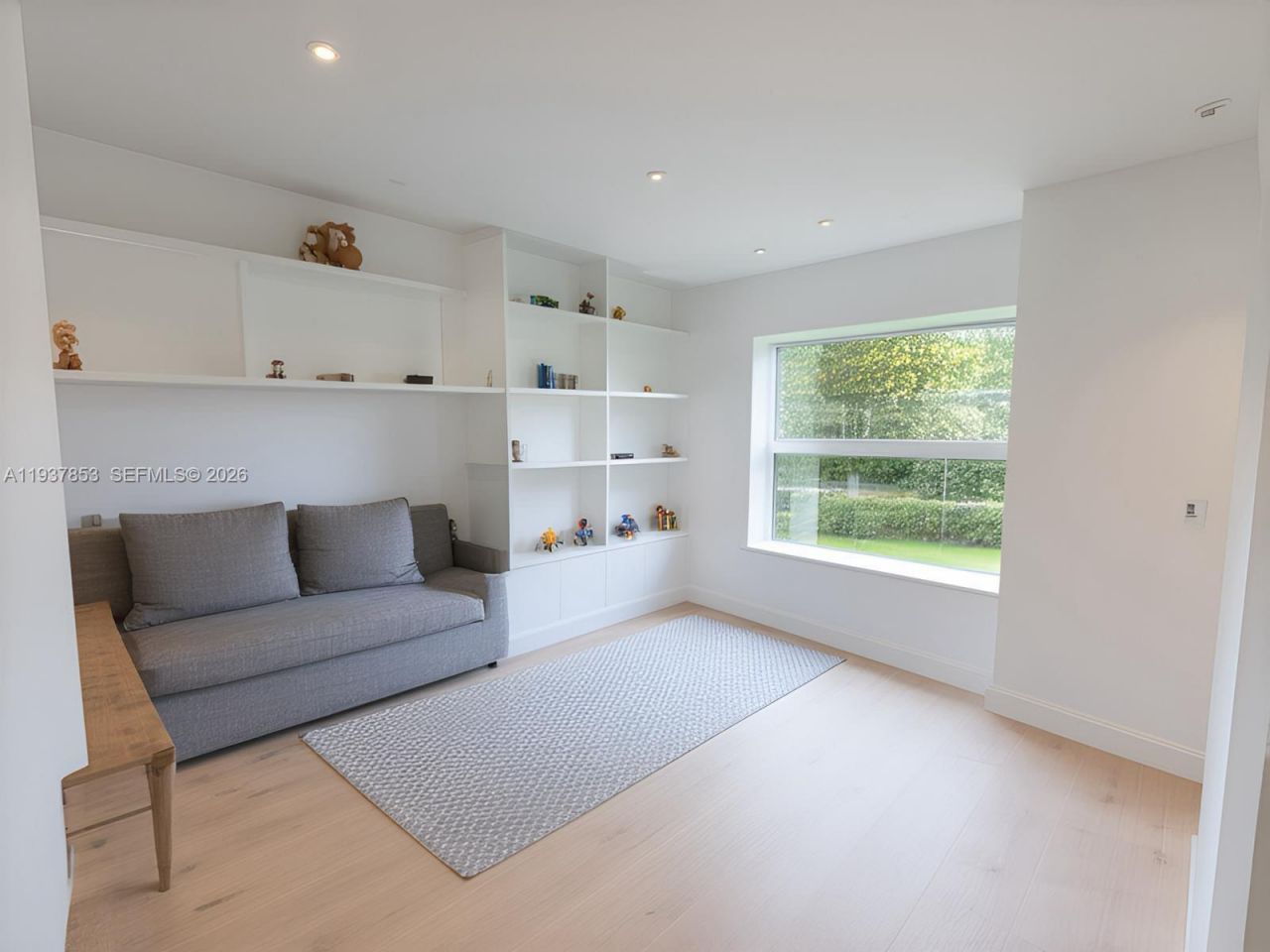 854 NW 76th St, Miami, FL 33150 Photo