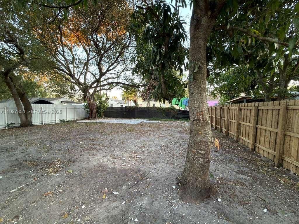 854 NW 76th St, Miami, FL 33150 Photo
