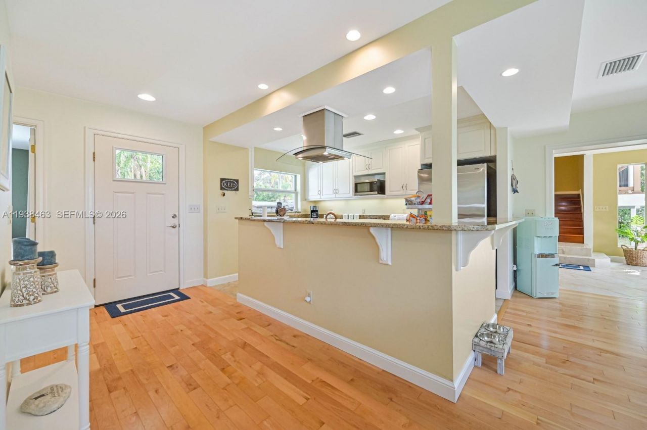 671 Live Oak Ln, La Belle, FL 33935 Photo
