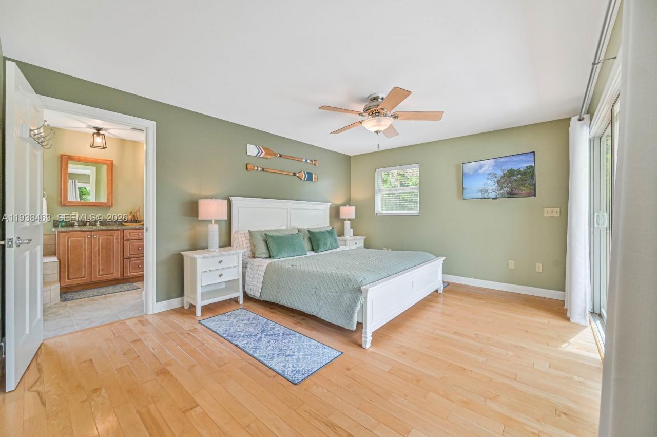 671 Live Oak Ln, La Belle, FL 33935 Photo