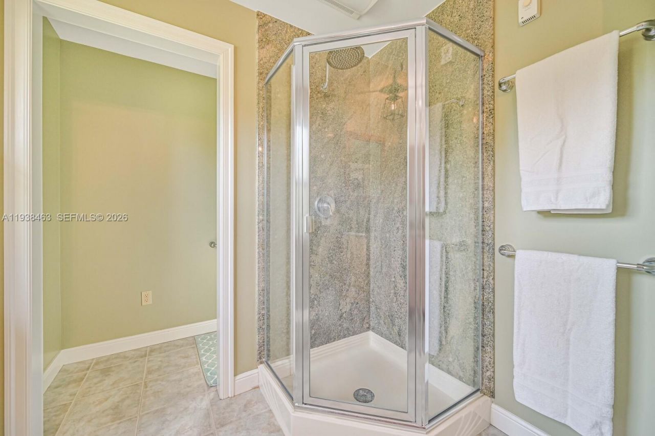 671 Live Oak Ln, La Belle, FL 33935 Photo