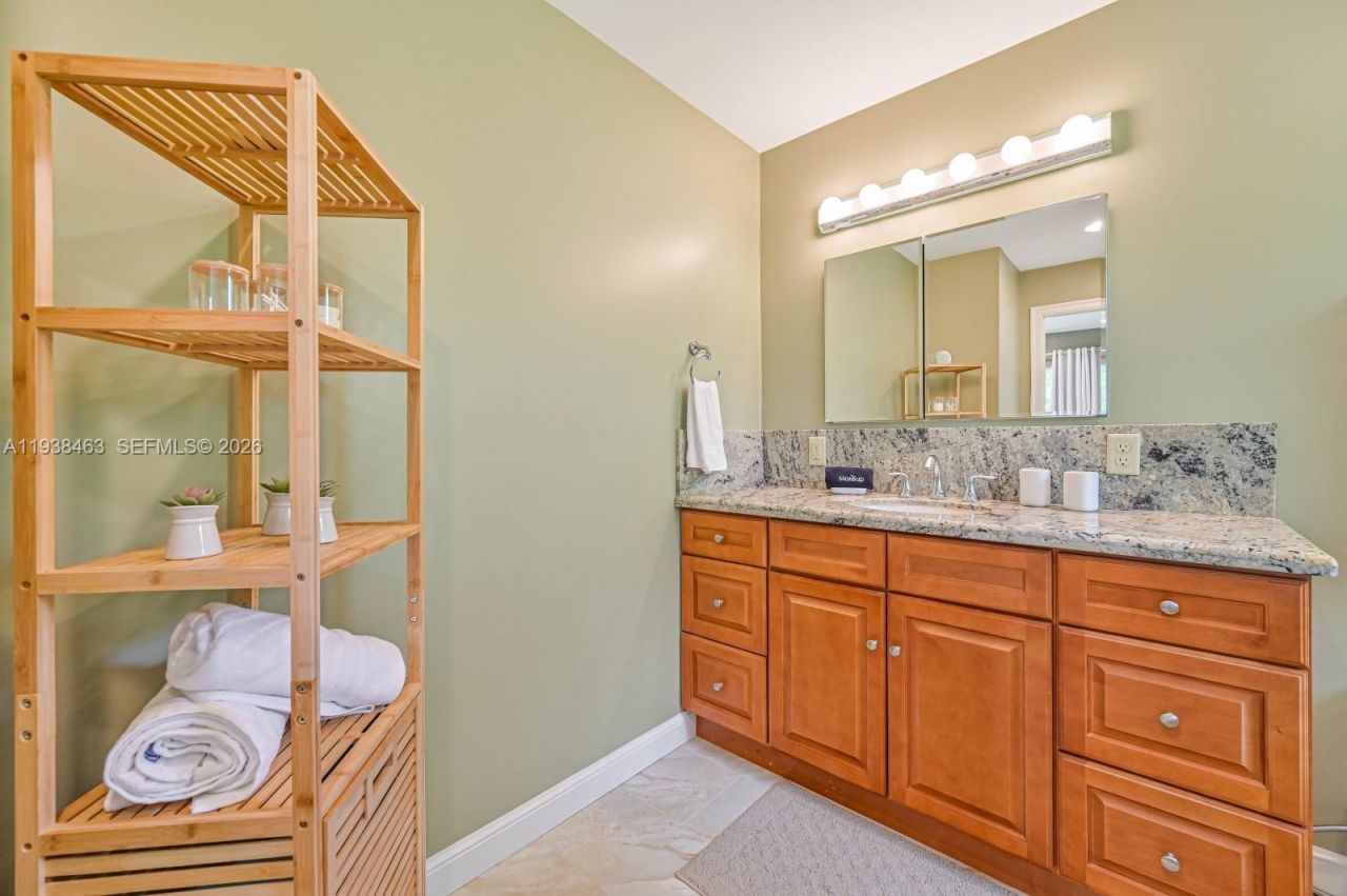 671 Live Oak Ln, La Belle, FL 33935 Photo
