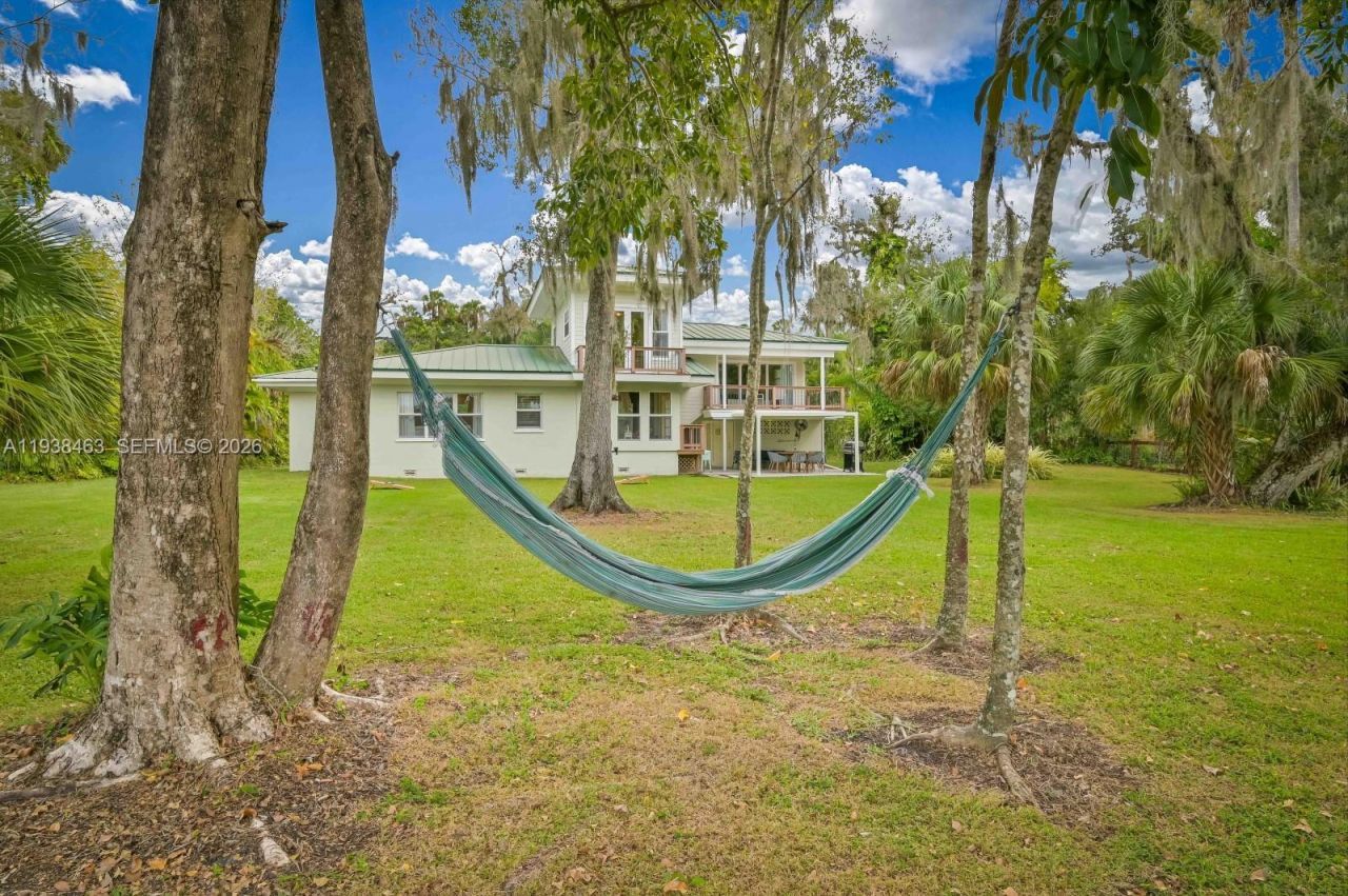671 Live Oak Ln, La Belle, FL 33935 Photo