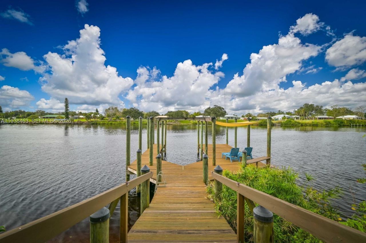 671 Live Oak Ln, La Belle, FL 33935 Photo