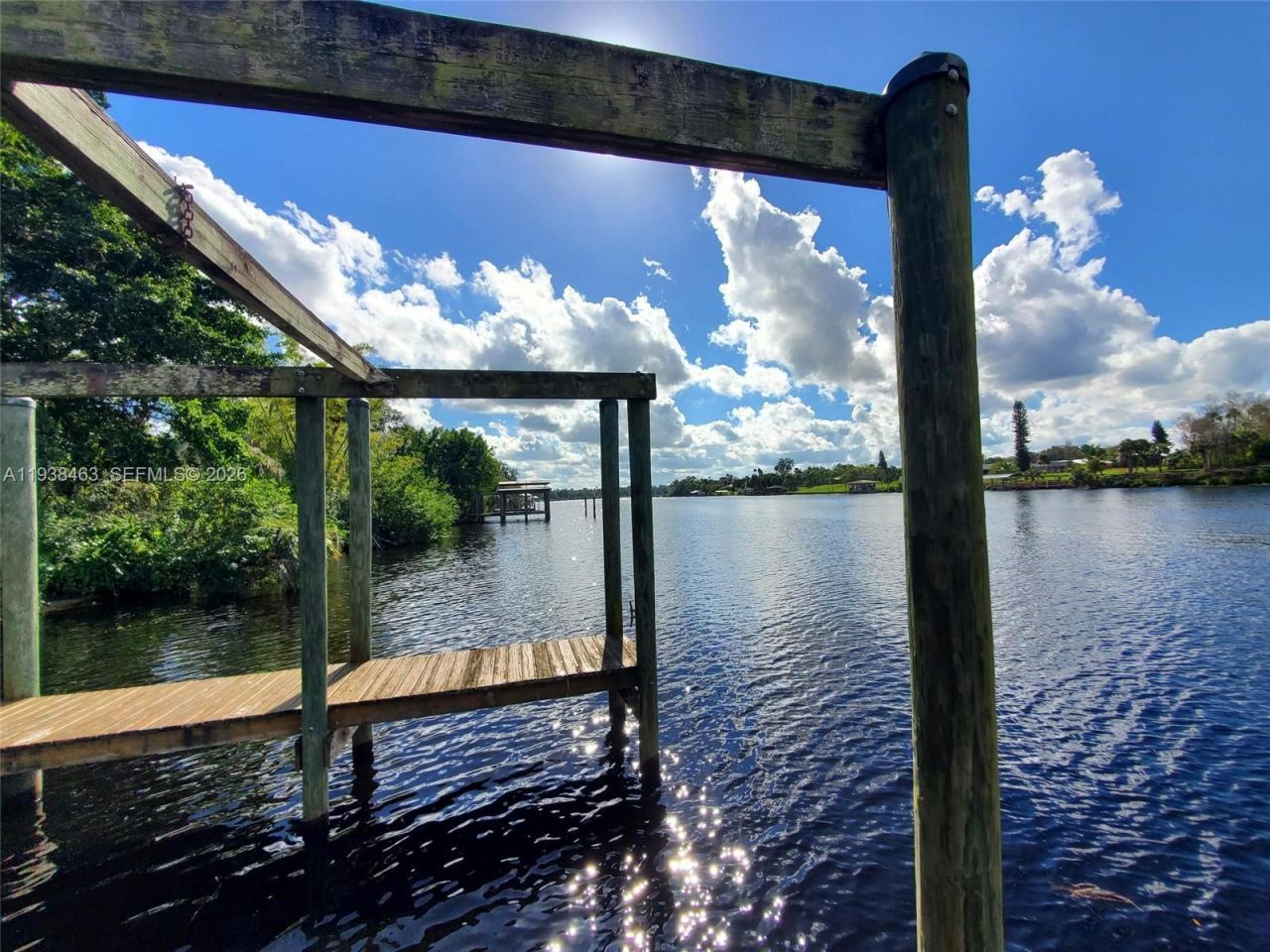 671 Live Oak Ln, La Belle, FL 33935 Photo