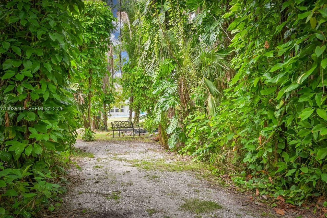 671 Live Oak Ln , La Belle, FL 33935 Photo