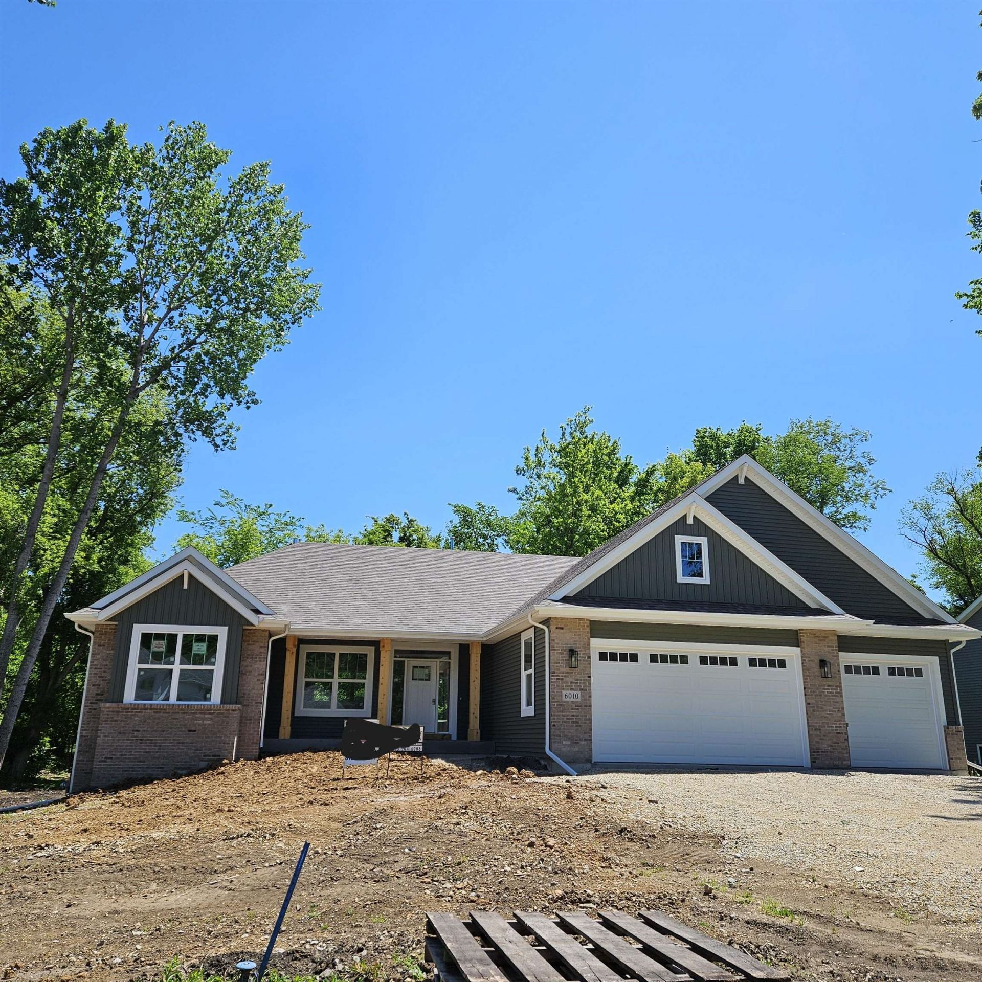 6010 SQUIRREL Run, LOVES PARK, IL 61111