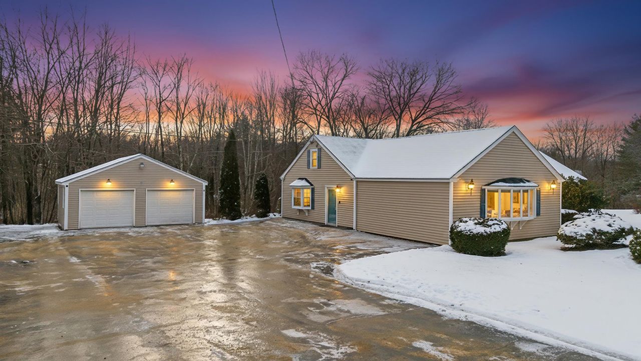 212 West Main Street, Hillsborough, NH 03244 Main Photo