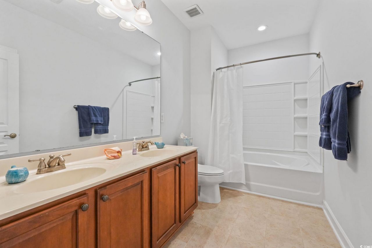 688 Pistoia Ln. Photo 16