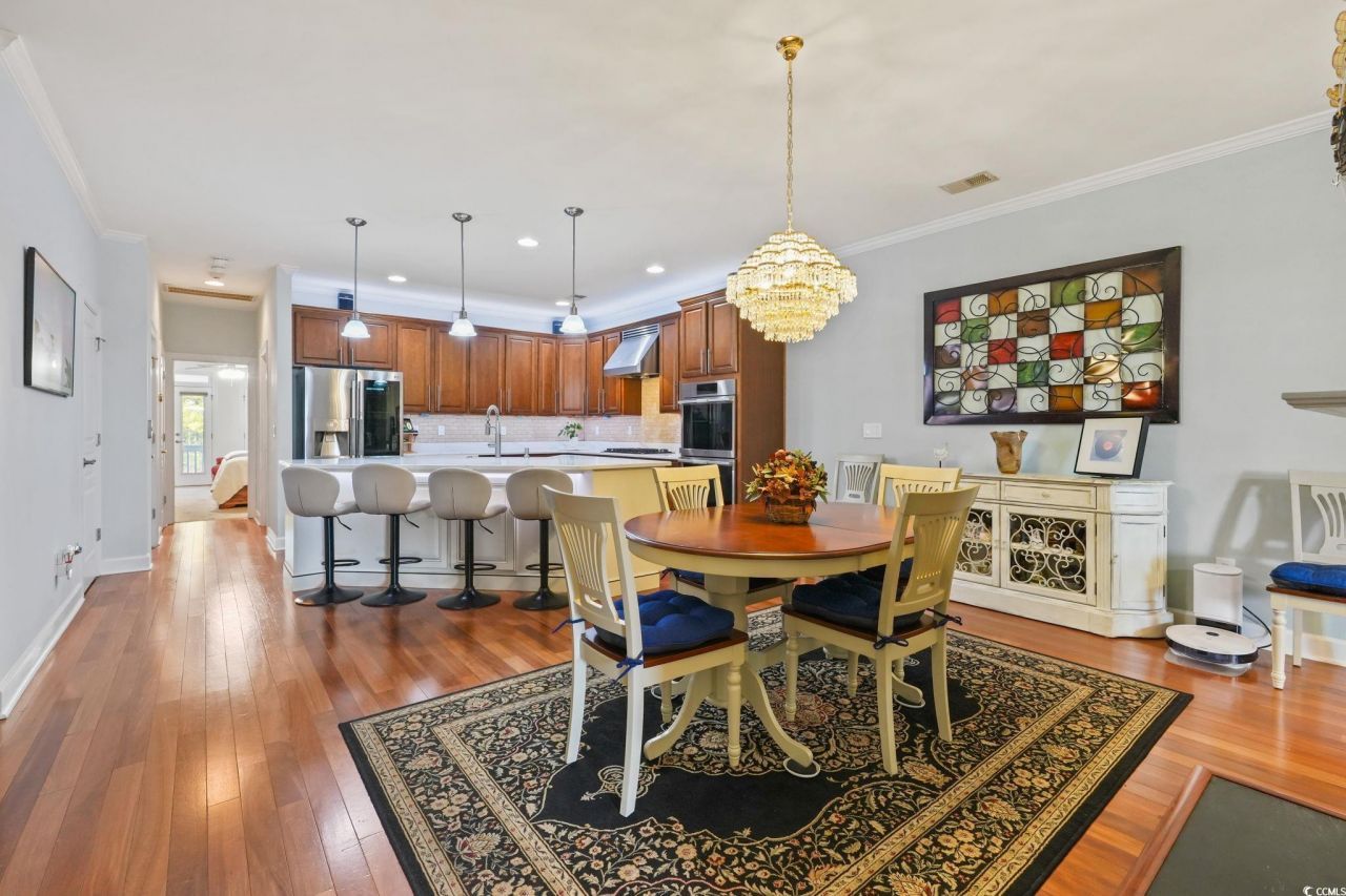 688 Pistoia Ln. Photo 7