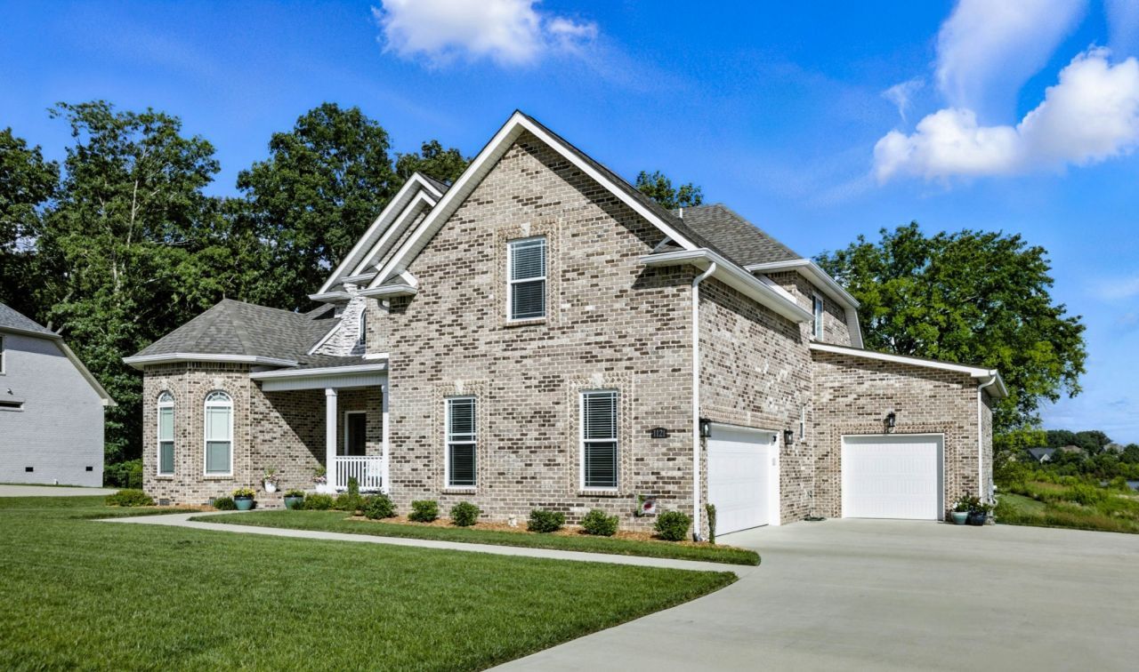 1121 Archibald Dr, Clarksville, TN 37040 Main Photo