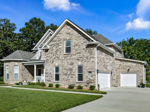 1121 Archibald Dr, Clarksville, TN 37040