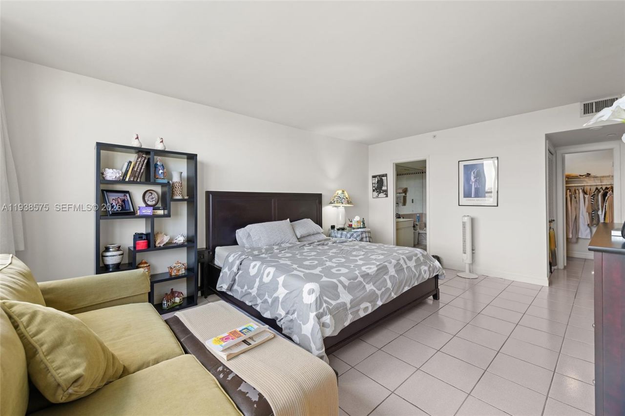 11113 Biscayne Blvd, Unit 1554, Miami, FL 33181 Photo