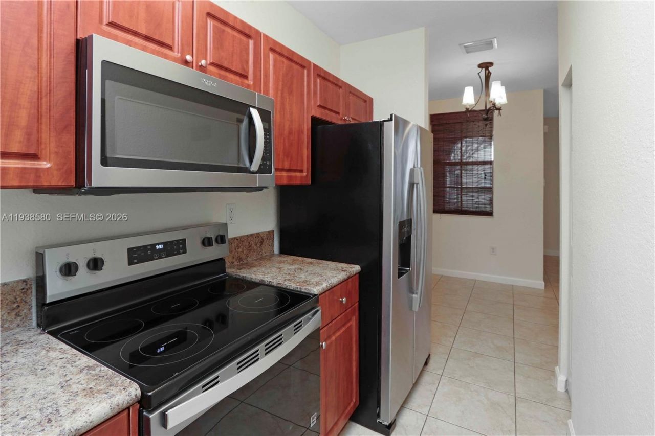 9219 SW 227th St, Unit 9, Cutler Bay, FL 33190 Photo