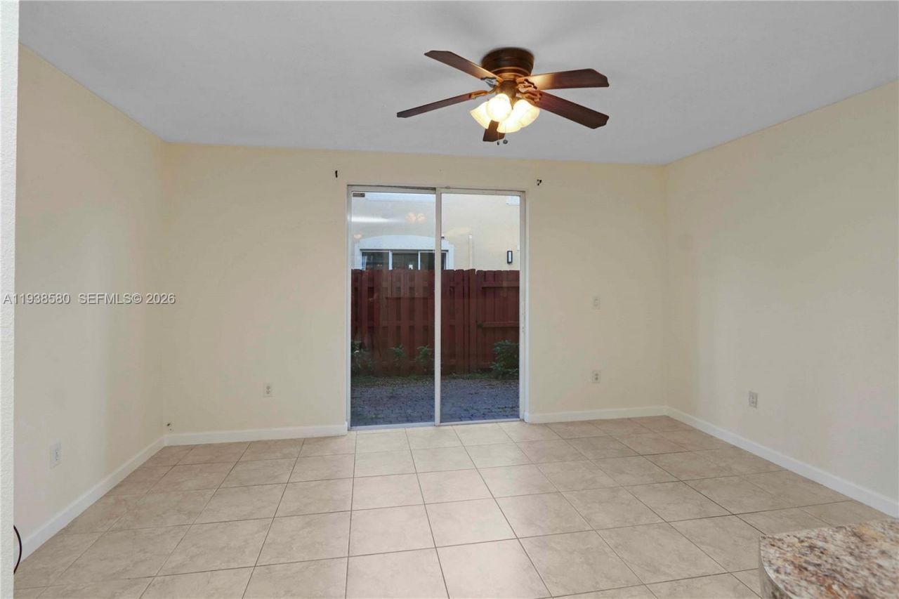 9219 SW 227th St, Unit 9, Cutler Bay, FL 33190 Photo