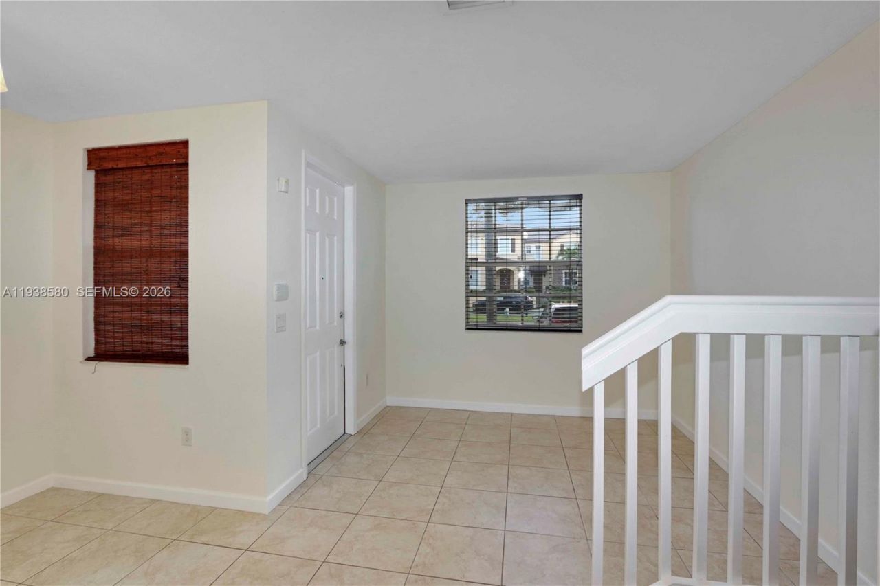 9219 SW 227th St, Unit 9, Cutler Bay, FL 33190 Photo