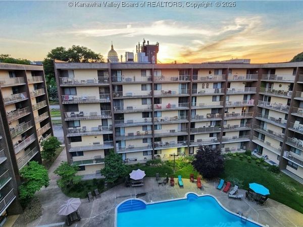 2106 Kanawha Boulevard E, Unit 727, Charleston, WV 25311