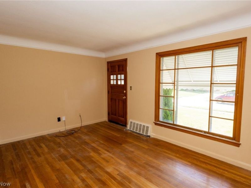 29933 Enid Road, Wickliffe, OH 44092 Photo 3