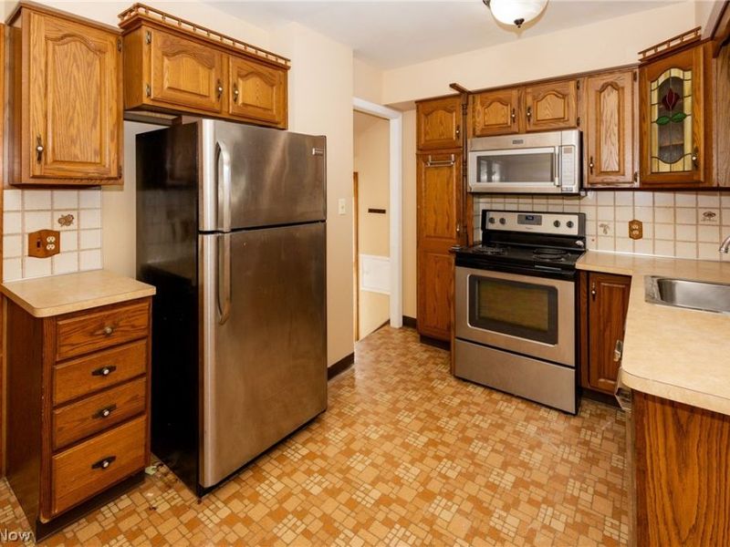 29933 Enid Road, Wickliffe, OH 44092 Photo 5