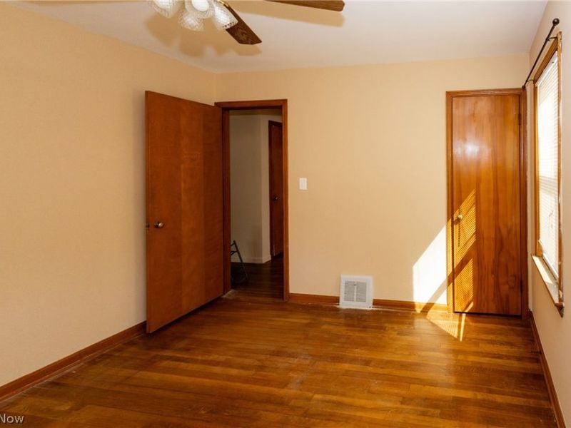 29933 Enid Road, Wickliffe, OH 44092 Photo 9