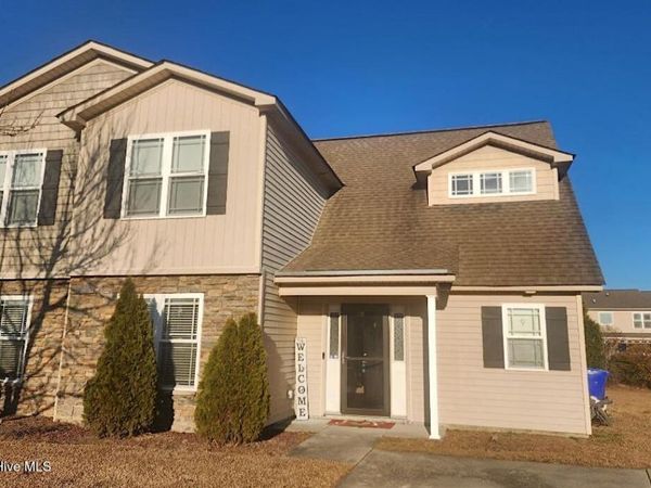 2204 Sweet Bay Drive, Unit B, Greenville, NC 27834