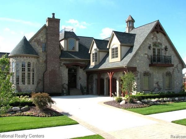 16745 Abby Circle, Northville Twp, MI 48168