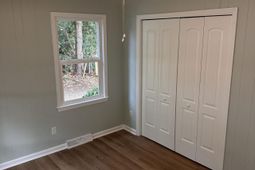 1038 Harbor View Road photo 4