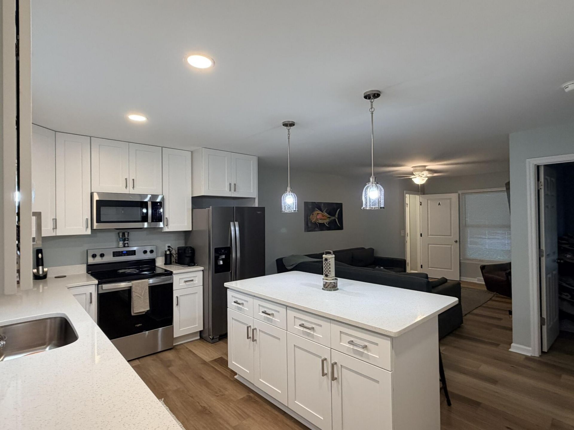 1038 Harbor View Road Photo 5