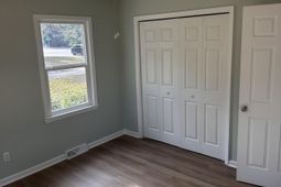 1038 Harbor View Road photo 4