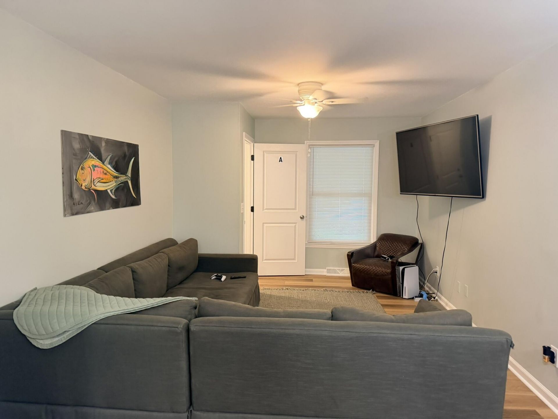 1038 Harbor View Road Photo 7