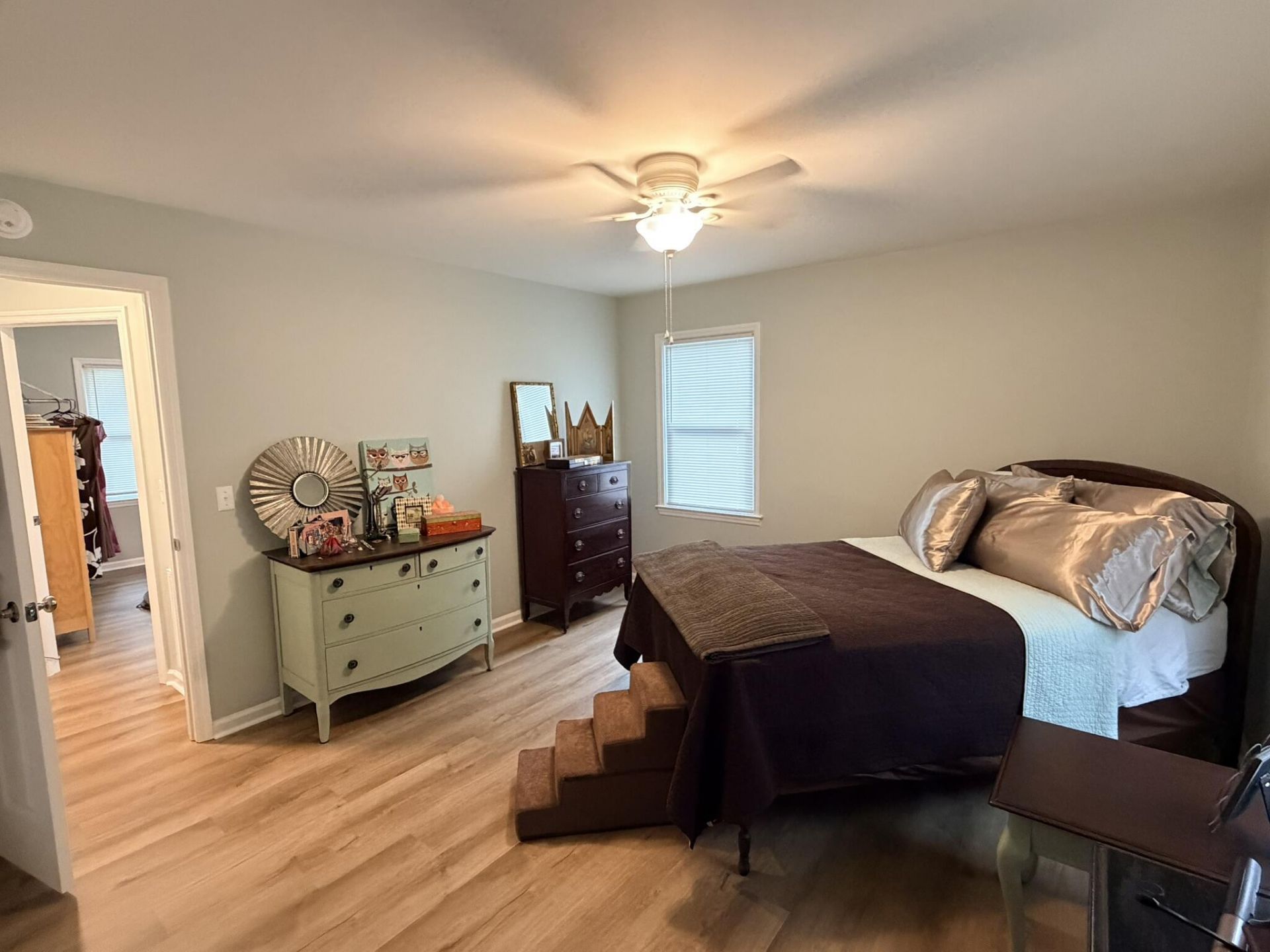 1038 Harbor View Road Photo 8