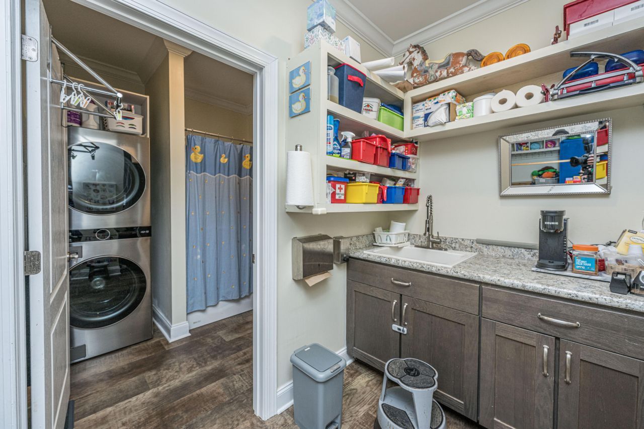 141 Limehouse Drive  Photo 12