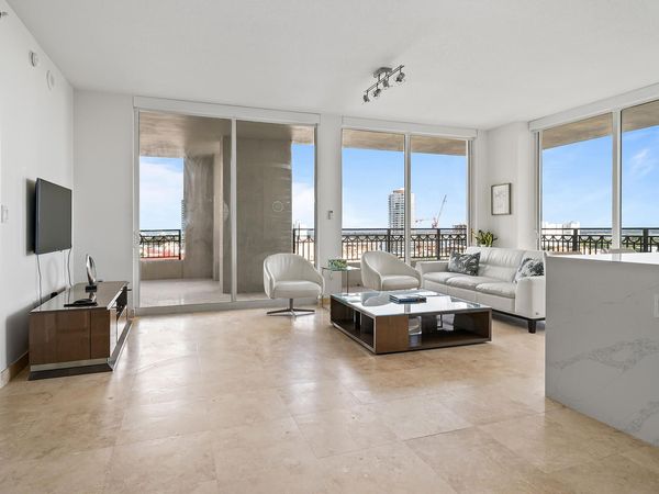 550 Okeechobee Boulevard, Unit 1401, West Palm Beach, FL 33401