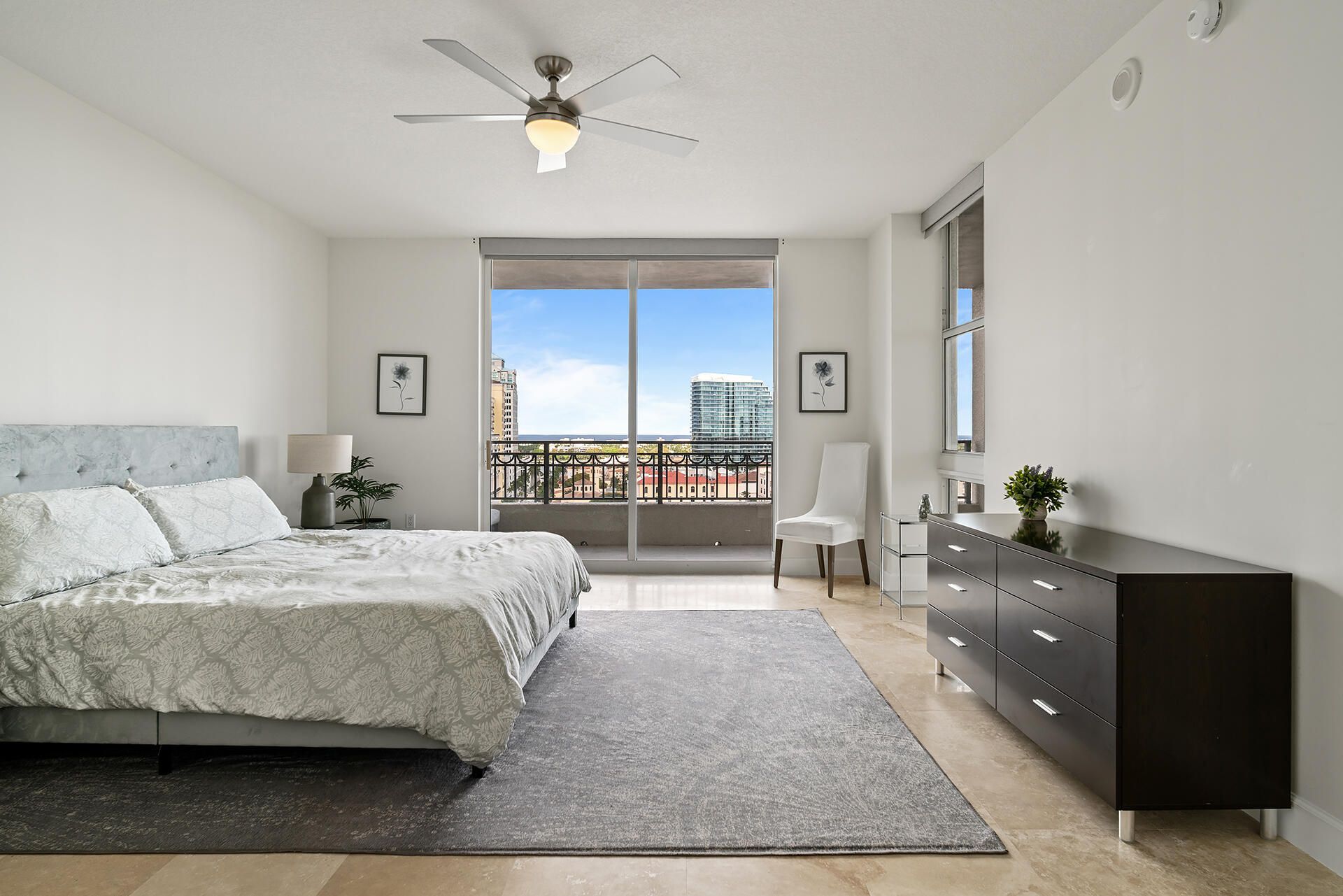 550 Okeechobee Boulevard, Unit 1401, West Palm Beach, FL 33401 Photo