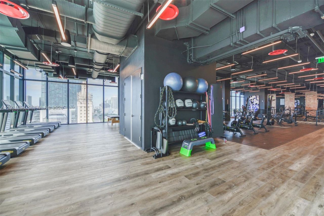 398 NE 5th St , Unit 2407, Miami, FL 33132 Photo