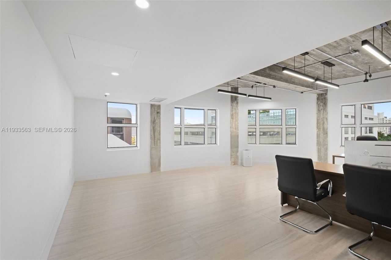 605 Lincoln Rd, Unit 500, Miami Beach, FL 33139 Photo