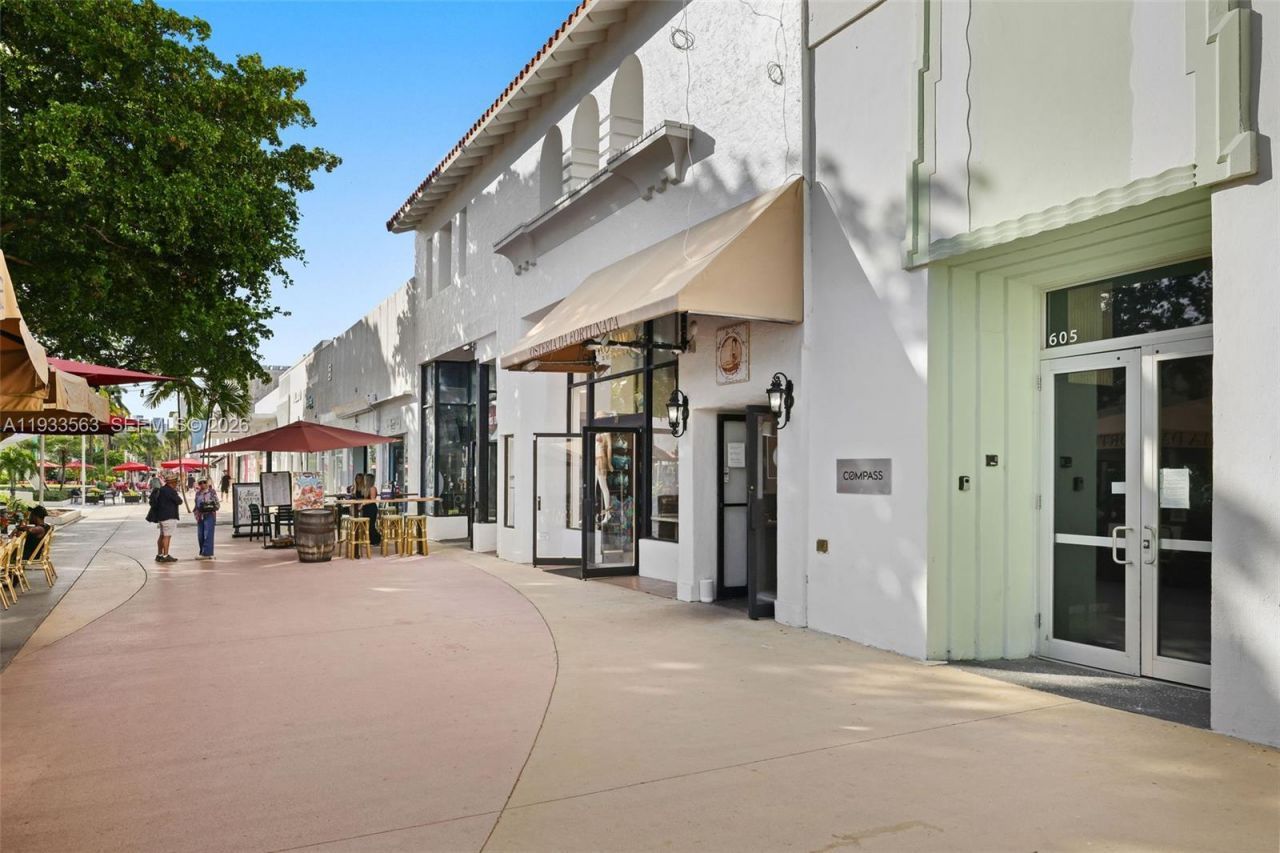605 Lincoln Rd, Unit 500, Miami Beach, FL 33139 Photo