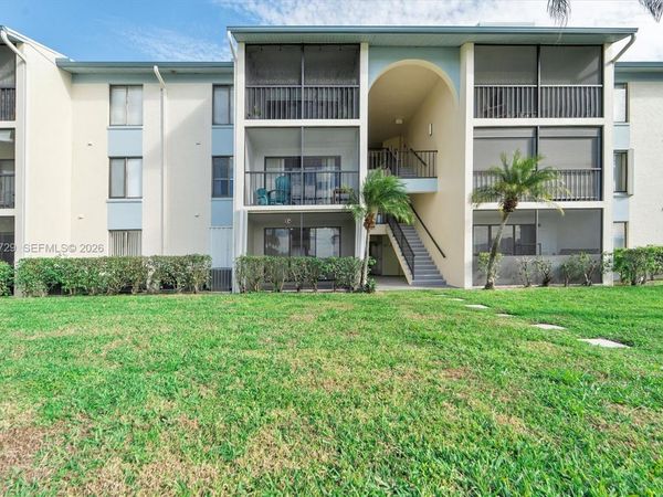 1109 Green Pine Blvd, Unit C1, West Palm Beach, FL 33409