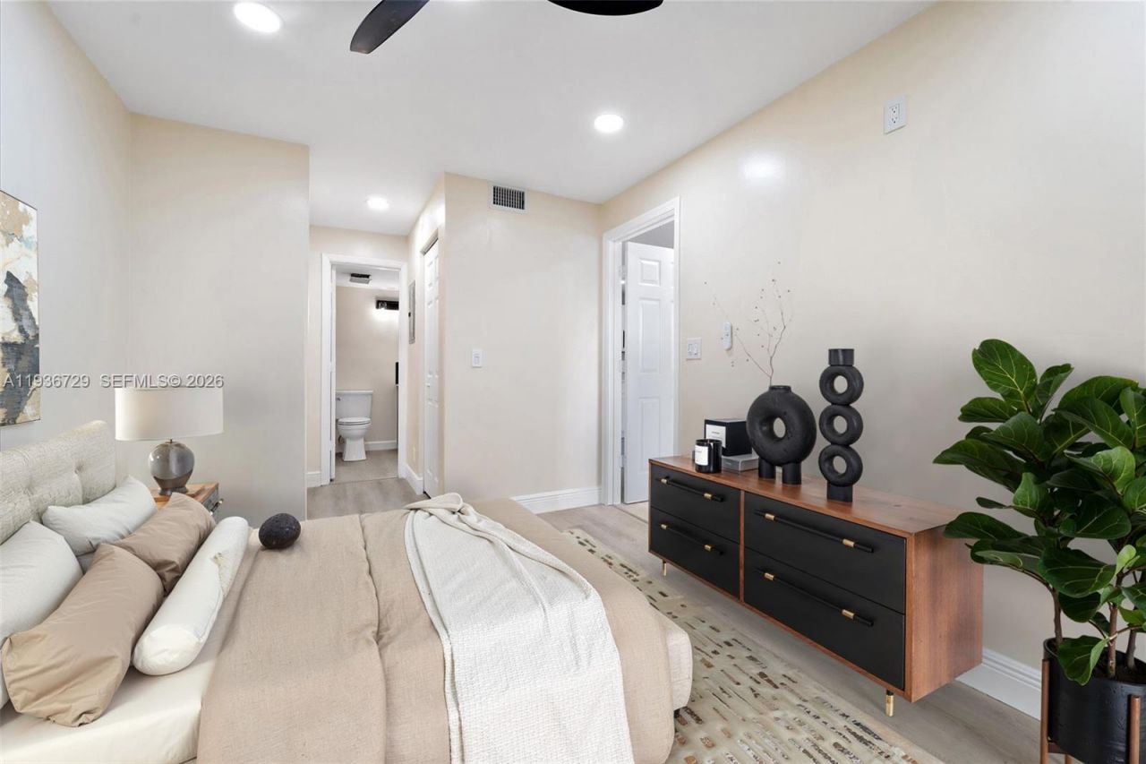 1109 Green Pine Blvd, Unit C1, West Palm Beach, FL 33409 Photo