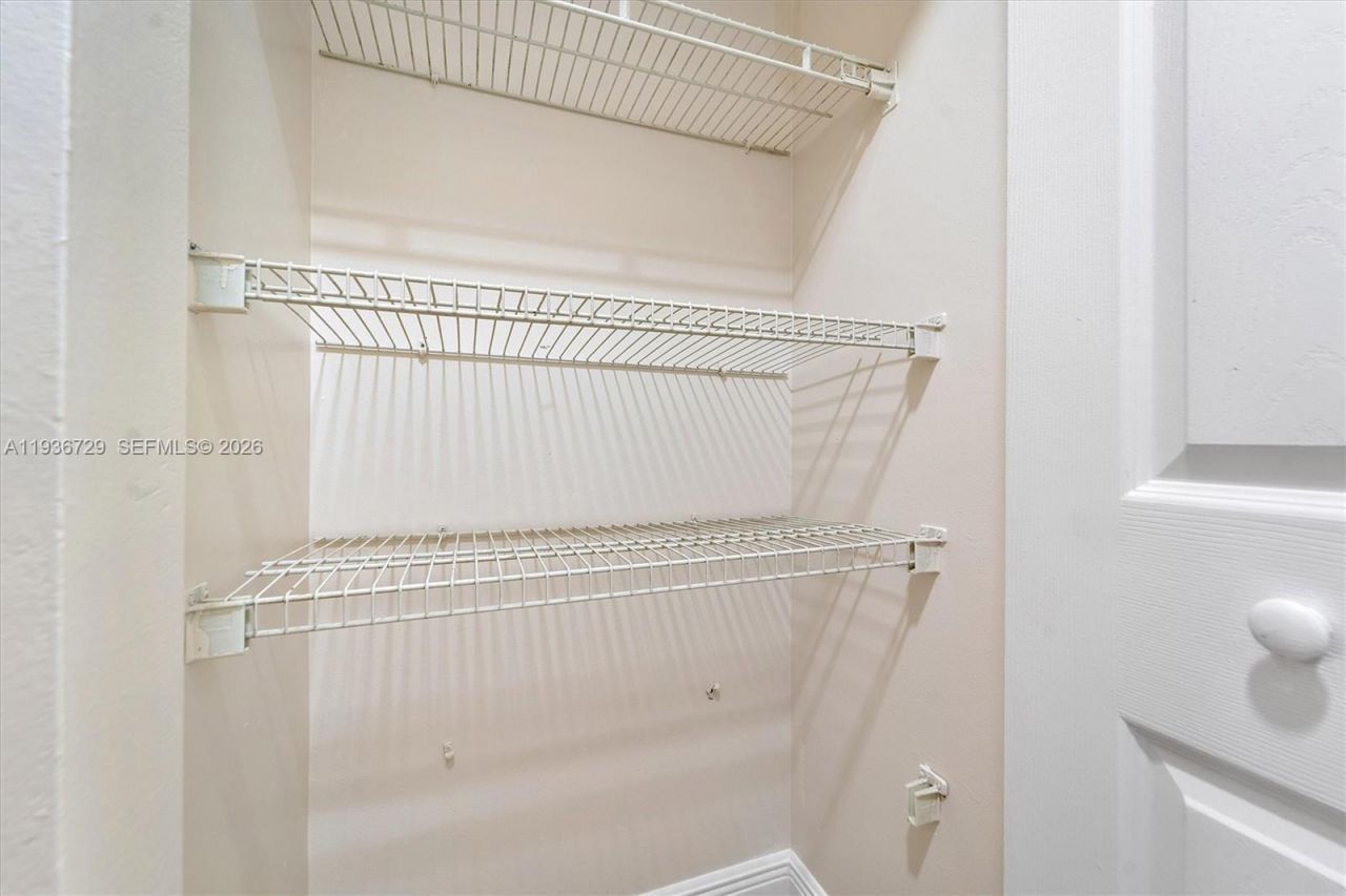 1109 Green Pine Blvd, Unit C1, West Palm Beach, FL 33409 Photo