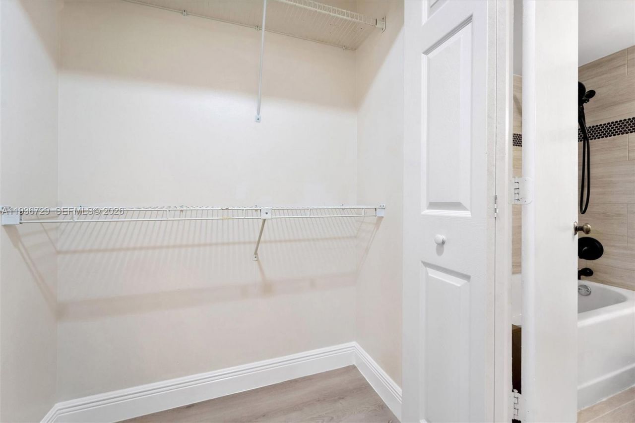 1109 Green Pine Blvd, Unit C1, West Palm Beach, FL 33409 Photo