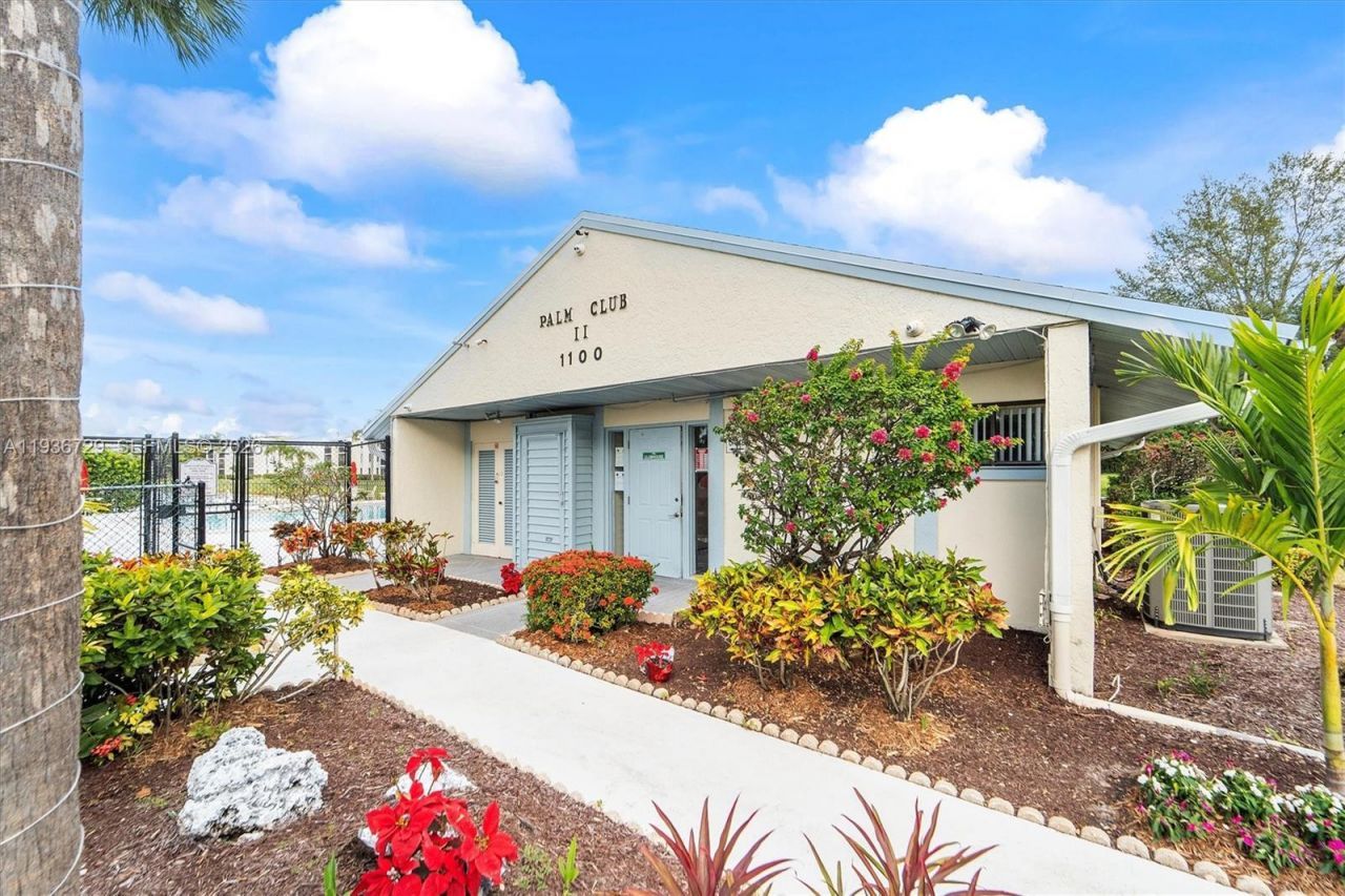 1109 Green Pine Blvd, Unit C1, West Palm Beach, FL 33409 Photo