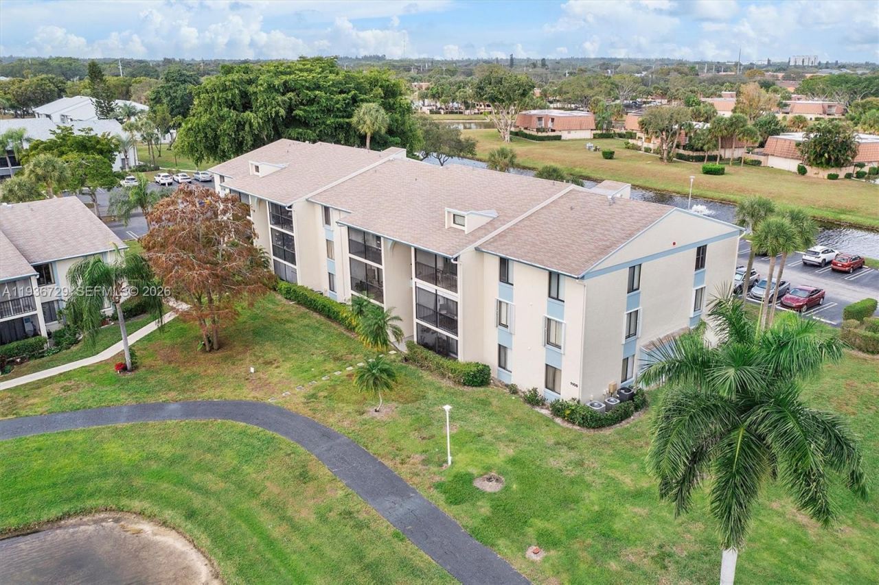 1109 Green Pine Blvd, Unit C1, West Palm Beach, FL 33409 Photo