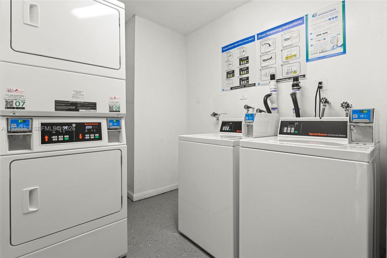 2350 NE 135th St , Unit 1006, North Miami, FL 33181 Photo