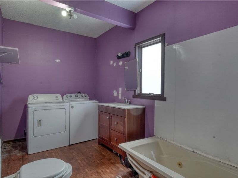 615 Clark Street, Cambridge, OH 43725 Photo 11